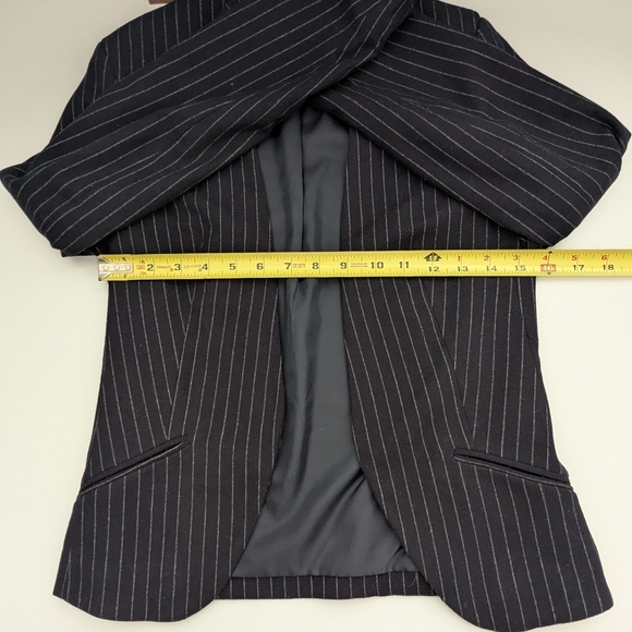 H&M Women's (Size 2) Navy/White Lined Pinstripe Blazer/Jacket - Picture 12 of 15